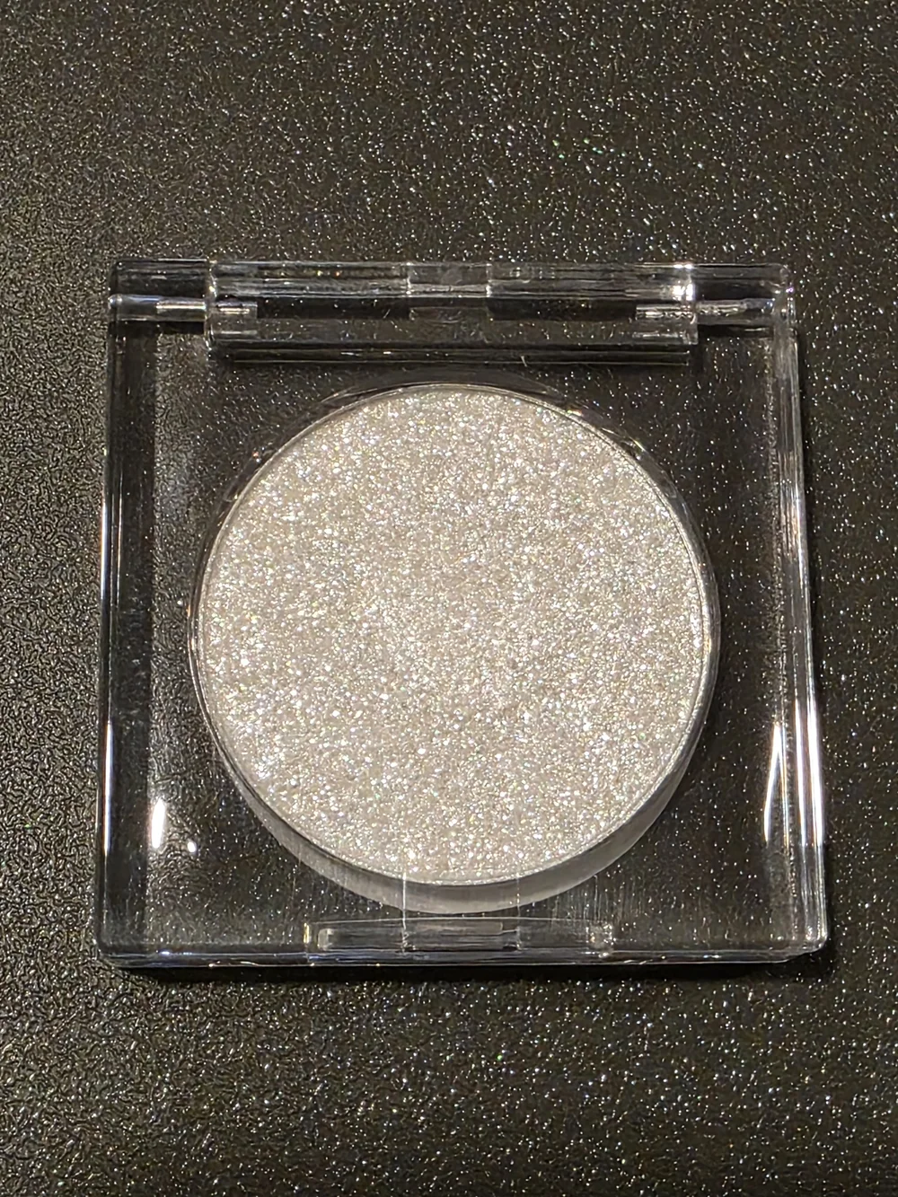 Diamond Iridescent Sparkle Eyeshadow - Silver